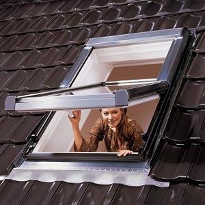 Мансардные окна Roto. FAKRO.Velux , ТК «Мир Кровли» АР КРЫМ