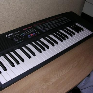 Продам синтезатор Casio CTK-200