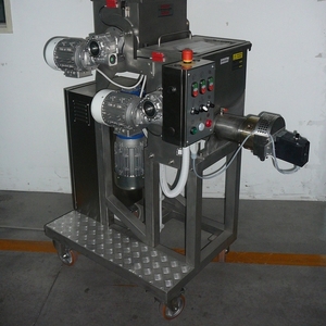 Машина для производства макарон,  ленты теста 40-50 кг/час