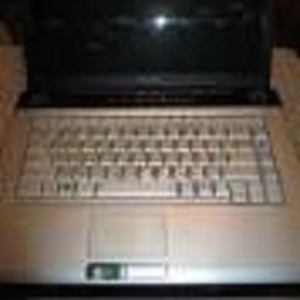 Продам нерабочий ноутбук TOSHIBA Satellite A205 на запчасти