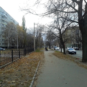 Куплю для себя однокомнатную квартиру возле метро Спортивная