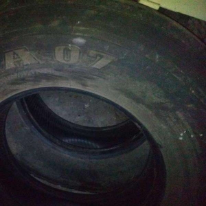 Продам шины  KUMHO на грузовик.