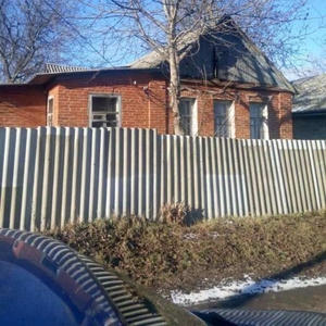 Продам свой дом в г. Люботин ул. Тургенева,  45
