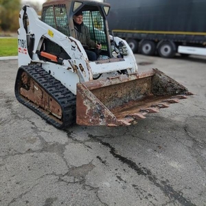 Продам фронтальний навантажувач Bobcat T190