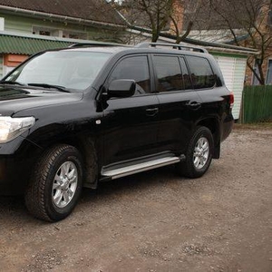 Продам автомобиль  Toyota Land Cruiser 200