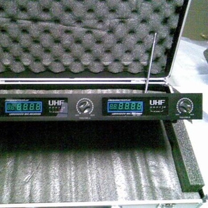 Продаётся радиомикрофон SHURE SM58 (LX88-III)