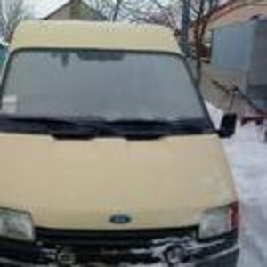 Продаю срочно Ford Transit грузов. микроавтобус термобудка