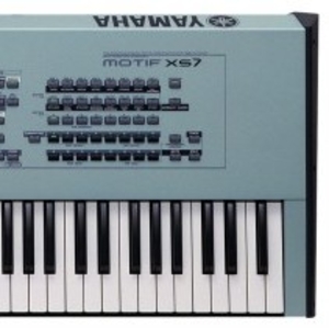 Срочно продаю YAMAHA XS7 + комплект