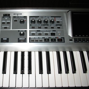 Продам Roland Fantom X6