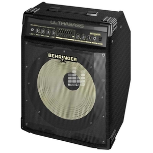 Продаю басовый комбик Behringer Bxl3000A