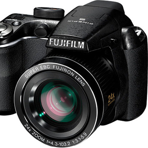 Продаю фотоаппарат FUJIFILM FinePix S3200