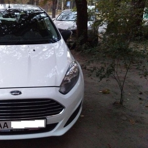 Продам свой автомобиль Ford Fiesta,  2014г.